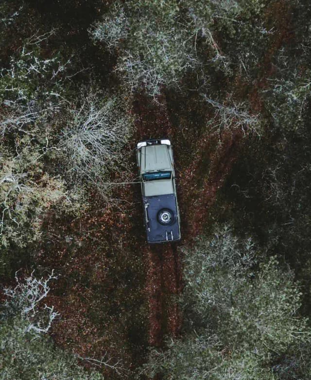 Automobile